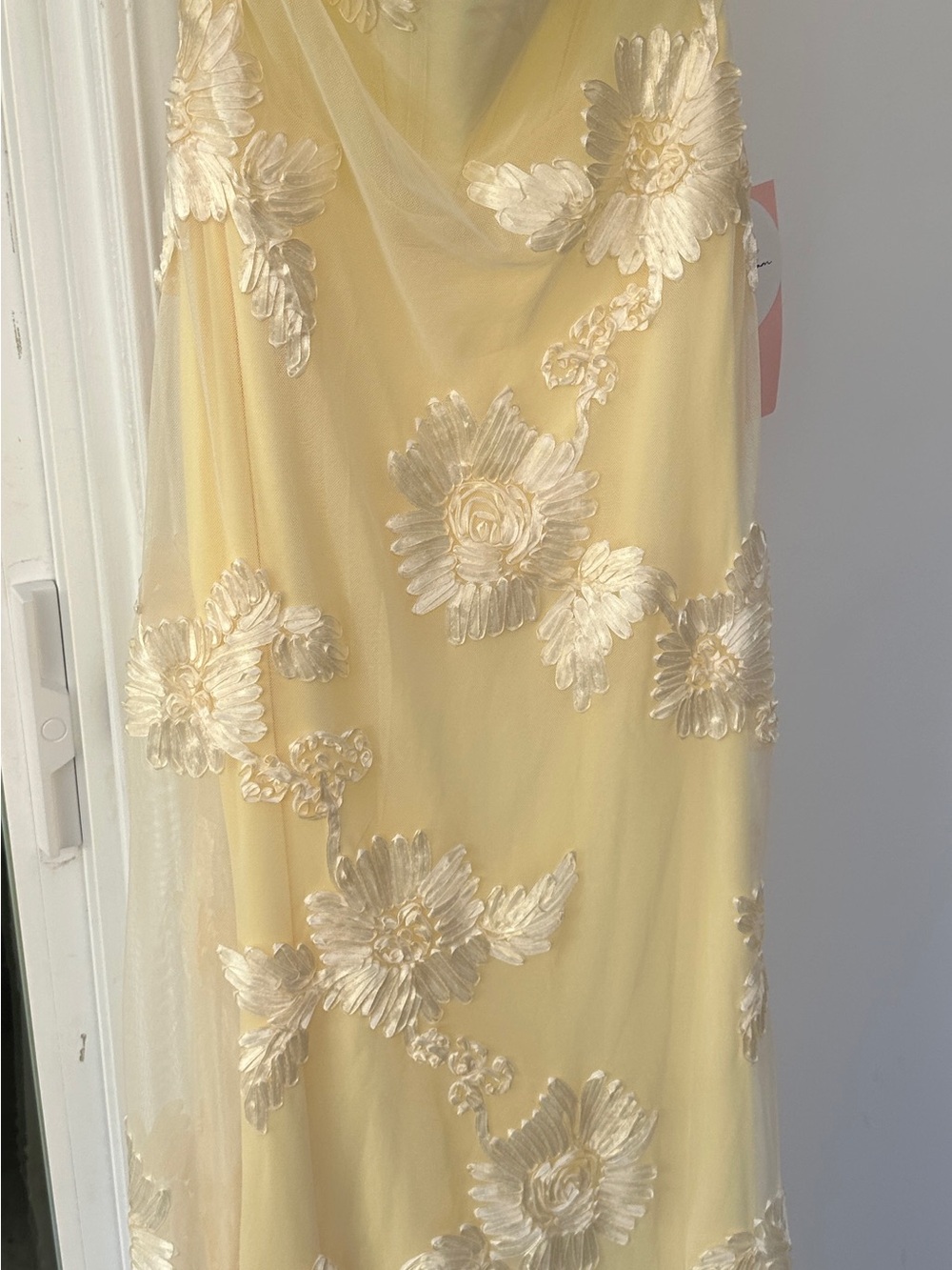 KissProm Elegant Yellow Floral Appliqué Prom Dress